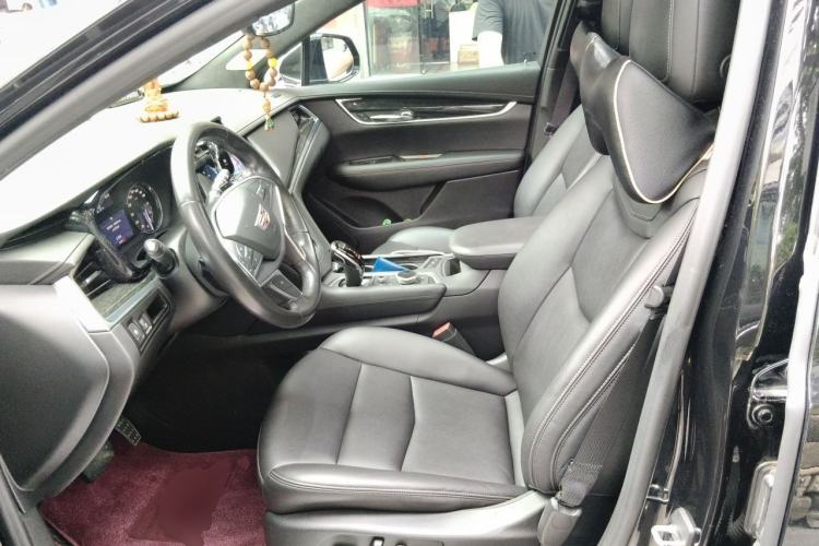 Used Cadillac XT5 2020 Revised Version 28T Luxury Edition Left Front Seat