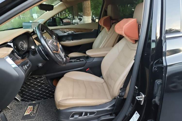 Used Cadillac XT5 2020 Facelift 28T All-Wheel-Drive Platinum Sport Edition Left Front Seat