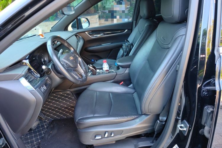Used Cadillac XT5 2020 Revised Version 28T Luxury Edition Left Front Seat