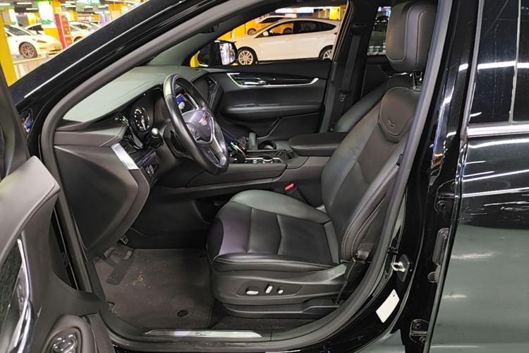 Used Cadillac XT5 2020 Revised Version 28T Luxury Edition Left Front Seat