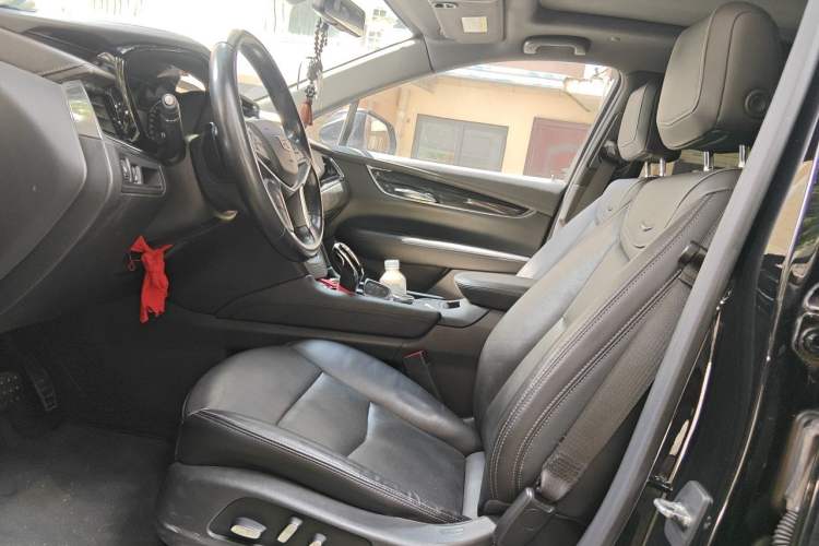Used Cadillac XT5 2020 28T Four-Wheel Drive Luxury Version Left Front Seat