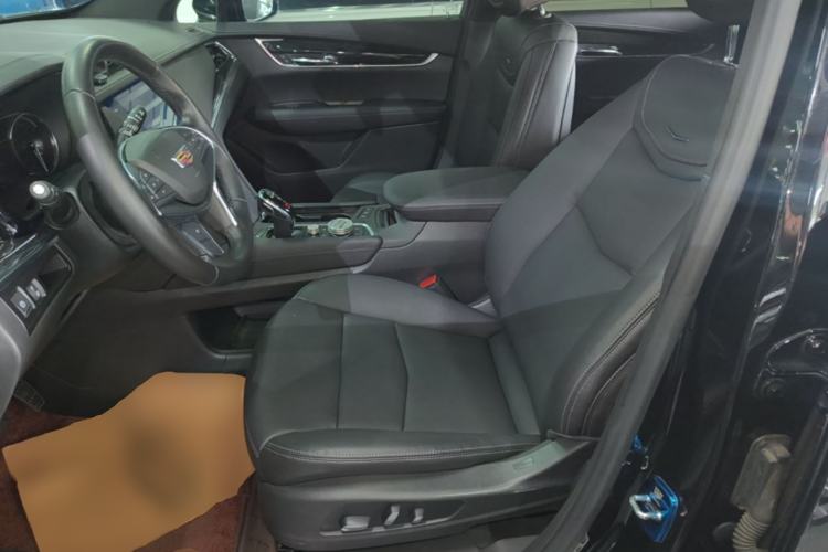 Used Cadillac XT5 2020 Revised Version 28T Four-Wheel Drive Luxury Edition Left Front Seat