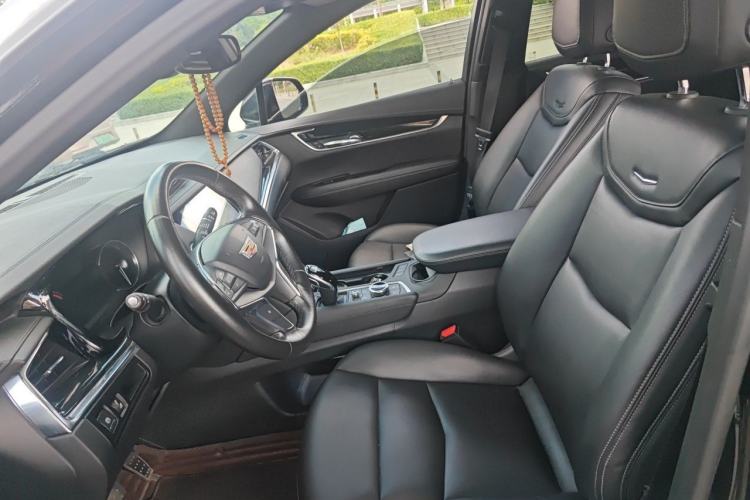 Used Cadillac XT5 2020 Revised Version 28T Luxury Edition Left Front Seat