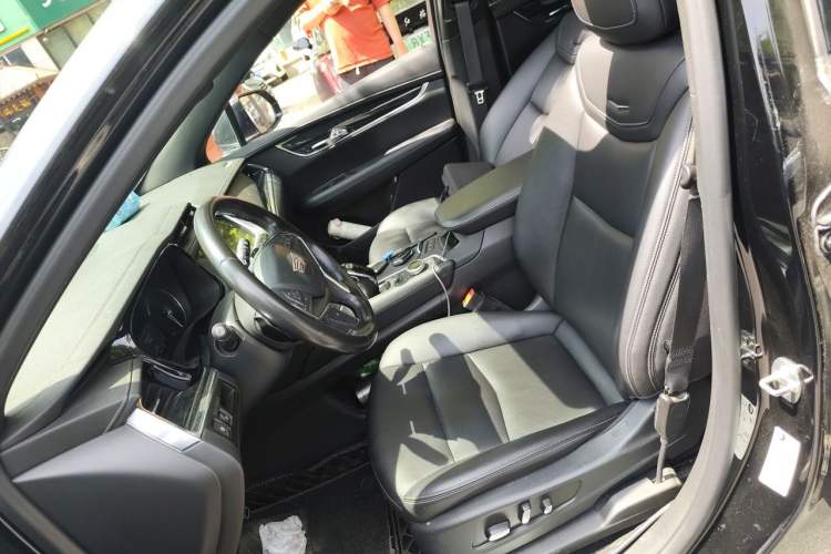 Used Cadillac XT5 2020 Revised Version 28T Four-Wheel Drive Luxury Edition Left Front Seat