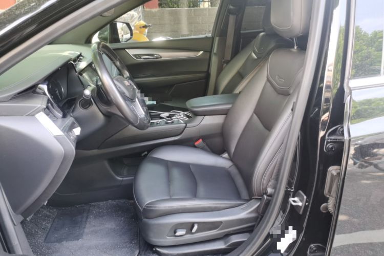 Used Cadillac XT5 2020 28T Four-Wheel Drive Tech Version Left Front Seat