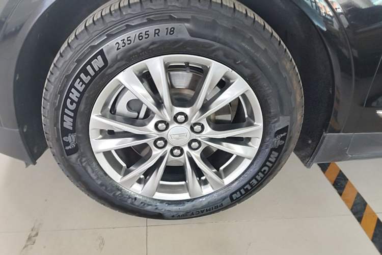 Used Cadillac XT5 2020 Revised Version 28T Luxury Edition Left Front Wheel Hub