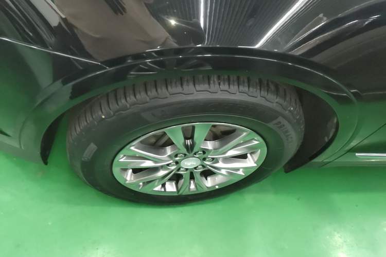 Used Cadillac XT5 2020 28T Four-Wheel Drive Luxury Version Left Front Wheel Hub