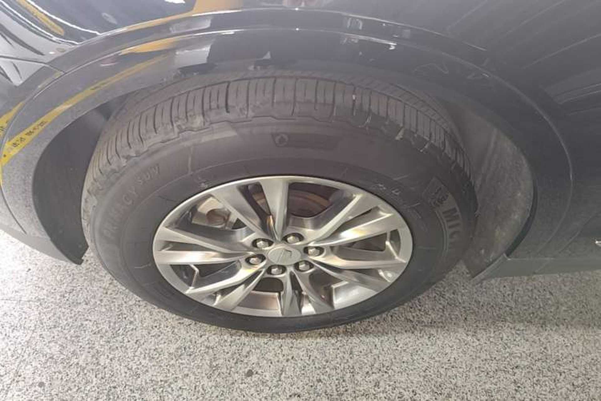 Used Cadillac XT5 2020 Revised Version 28T Luxury Edition Left Front Wheel Hub