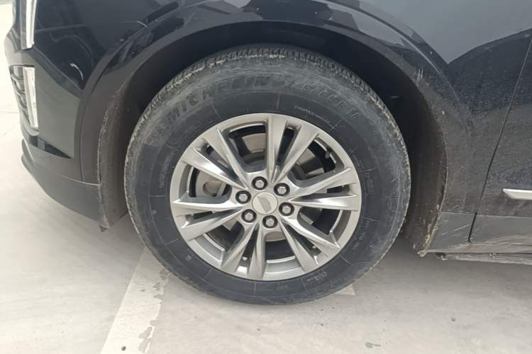 Used Cadillac XT5 2020 Revised Version 28T Luxury Edition Left Front Wheel Hub