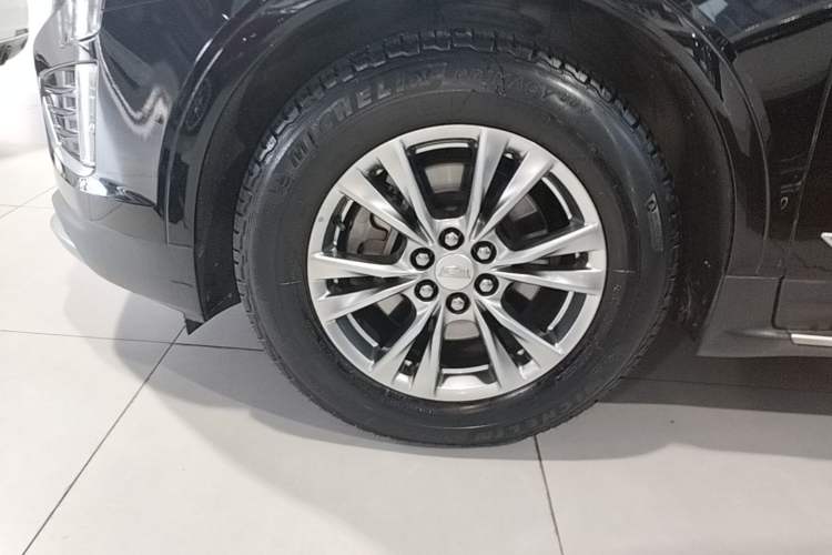 Used Cadillac XT5 2020 28T Luxury Version Left Front Wheel Hub