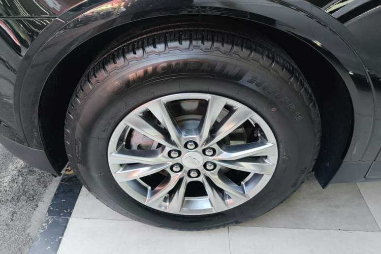 Used Cadillac XT5 2020 28T Luxury Version Left Front Wheel Hub