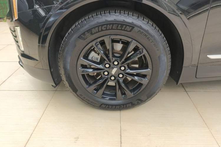 Used Cadillac XT5 2020 Revised Version 28T Luxury Edition Left Front Wheel Hub