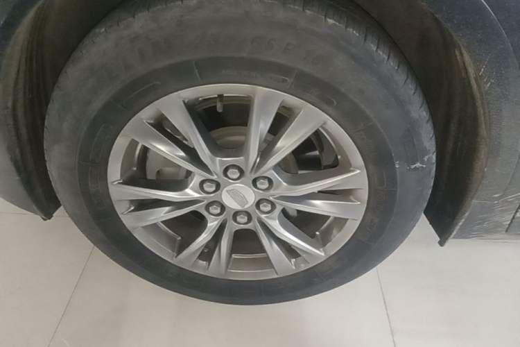 Used Cadillac XT5 2020 Revised Version 28T Luxury Edition Left Front Wheel Hub