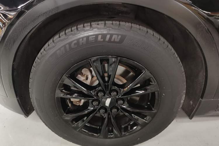 Used Cadillac XT5 2020 28T Luxury Version Left Front Wheel Hub