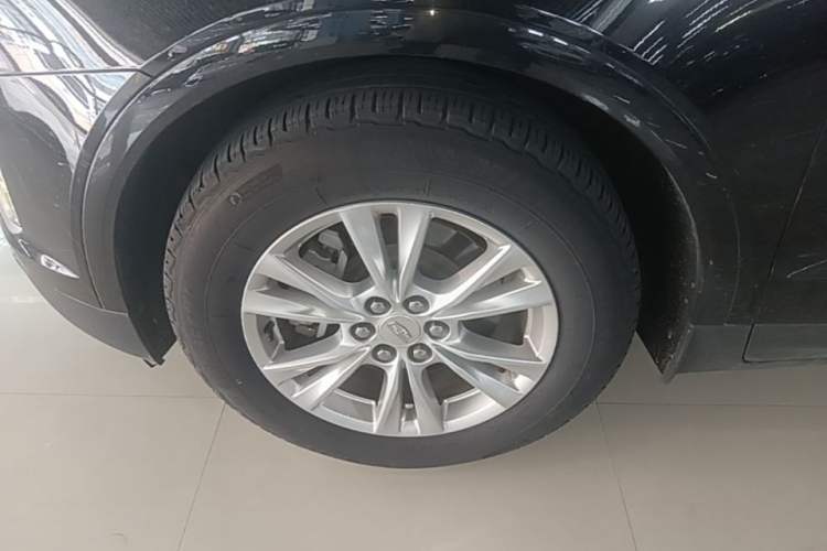 Used Cadillac XT5 2020 28T Four-Wheel Drive Tech Version Left Front Wheel Hub