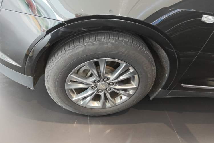 Used Cadillac XT5 2020 Revised Version 28T Luxury Edition Left Front Wheel Hub