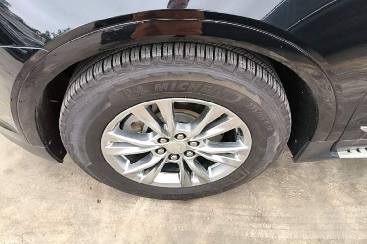 Used Cadillac XT5 2020 Revised Version 28T Luxury Edition Left Front Wheel Hub