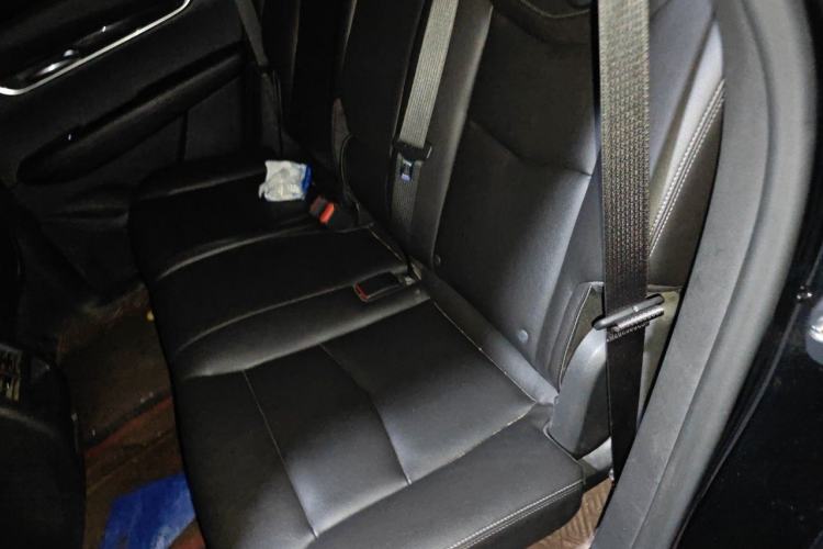 Used Cadillac XT5 2020 28T Luxury Version Left Rear Seat