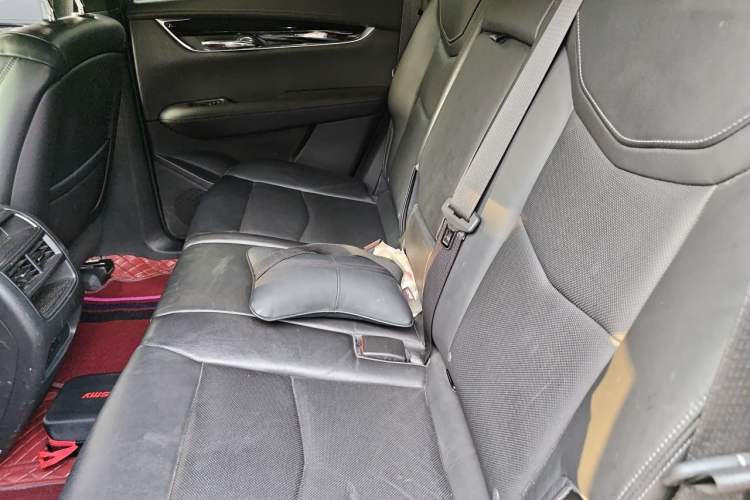 Used Cadillac XT5 2020 Revised Version 28T Luxury Edition Left Rear Seat