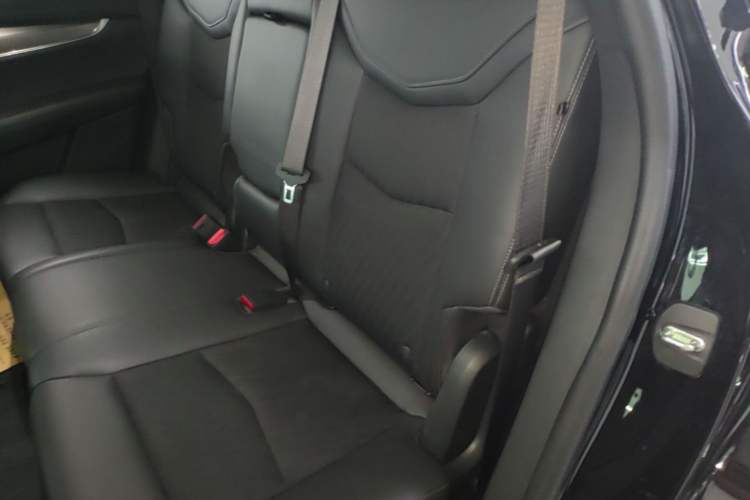 Used Cadillac XT5 2020 28T Tech Edition Left Rear Seat