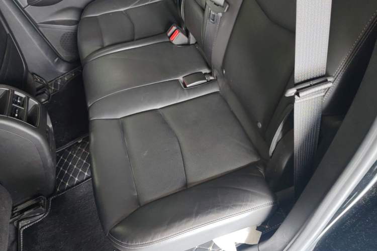 Used Cadillac XT5 2020 Revised Version 28T Luxury Edition Left Rear Seat