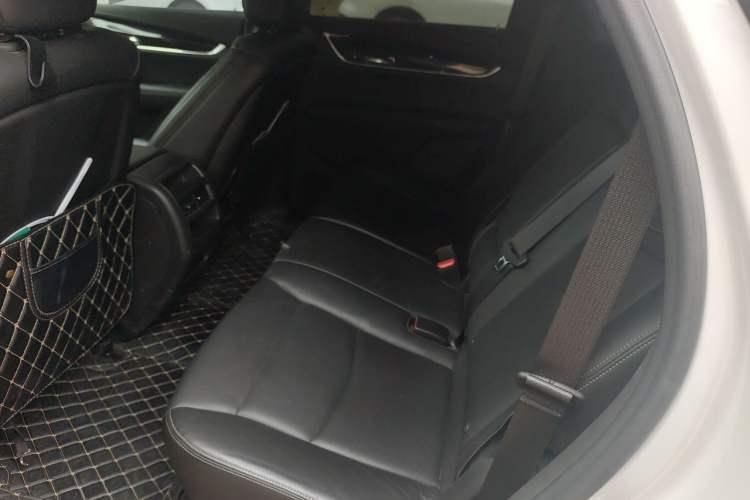 Used Cadillac XT5 2020 Revised Version 28T Luxury Edition Left Rear Seat