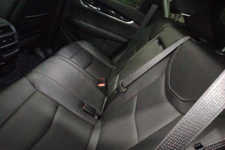 Used Cadillac XT5 2020 Revised Version 28T Luxury Edition Left Rear Seat