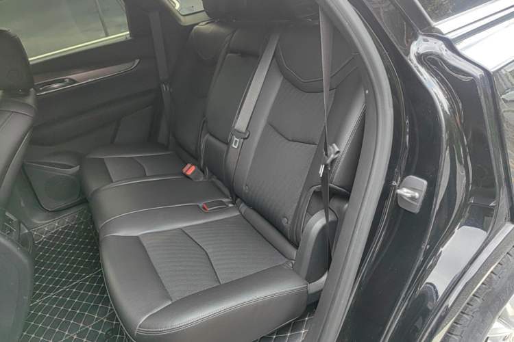 Used Cadillac XT5 2020 28T Tech Edition Left Rear Seat