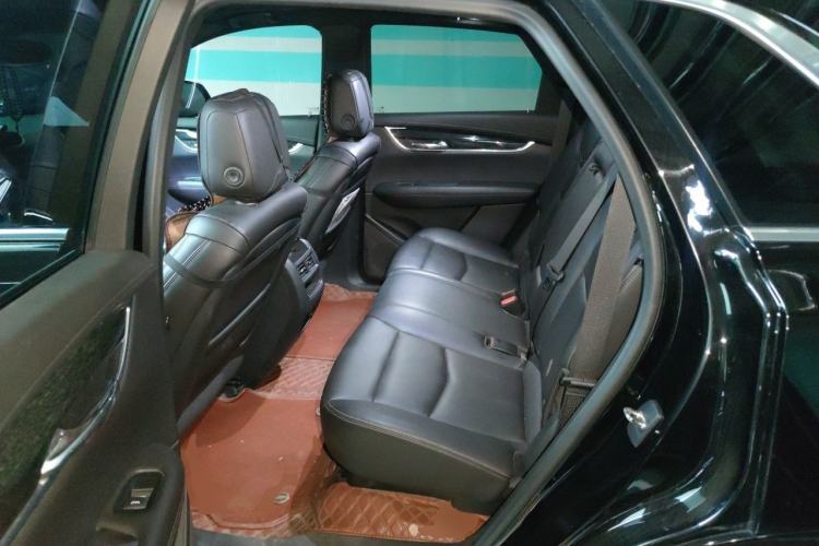 Used Cadillac XT5 2020 28T Four-Wheel Drive Luxury Version Left Rear Seat