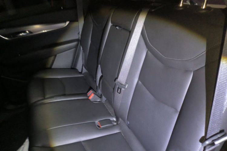 Used Cadillac XT5 2020 28T Four-Wheel Drive Tech Version Left Rear Seat
