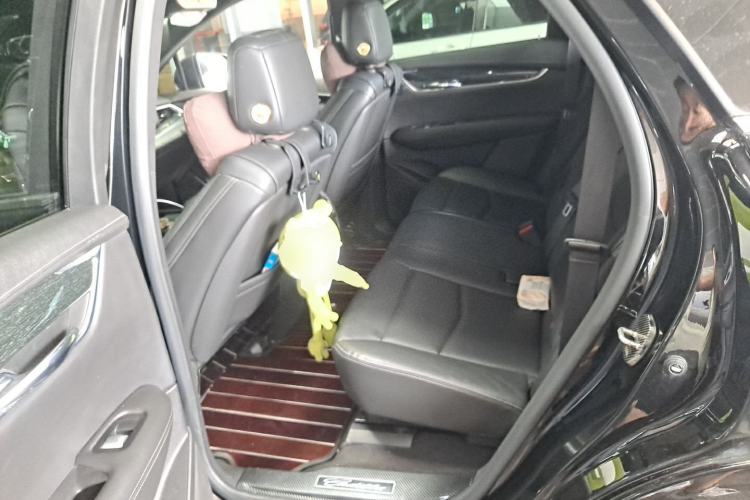 Used Cadillac XT5 2020 Revised Version 28T Luxury Edition Left Rear Seat