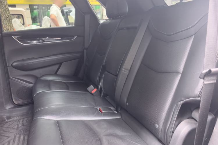 Used Cadillac XT5 2020 28T Luxury Version Left Rear Seat