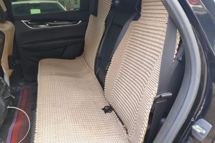 Used Cadillac XT5 2020 28T Luxury Version Left Rear Seat