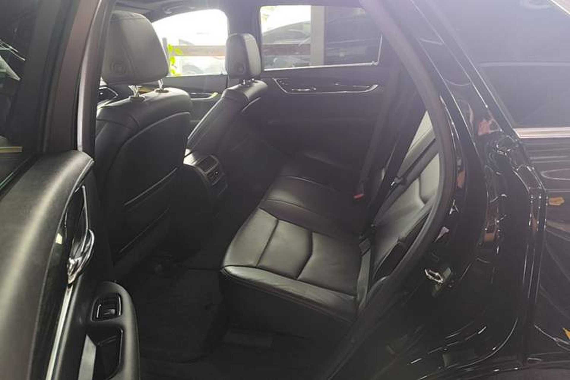 Used Cadillac XT5 2020 Revised Version 28T Luxury Edition Left Rear Seat
