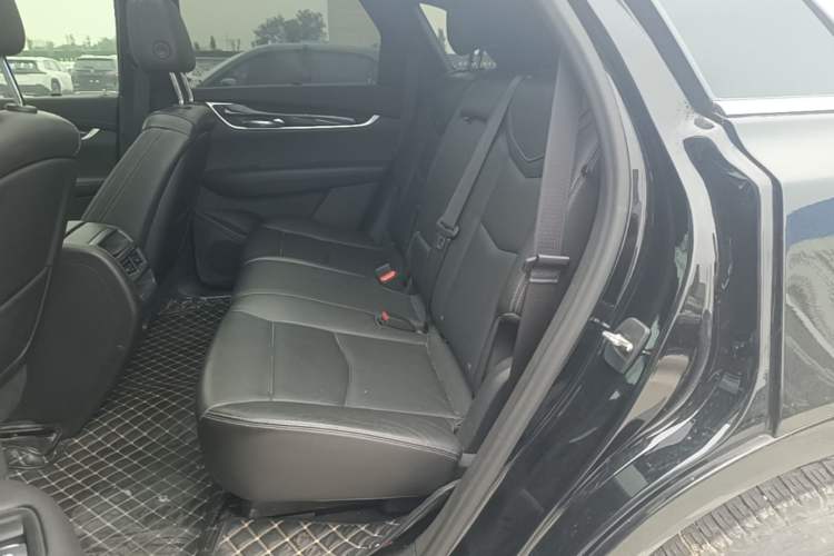 Used Cadillac XT5 2020 Revised Version 28T Luxury Edition Left Rear Seat