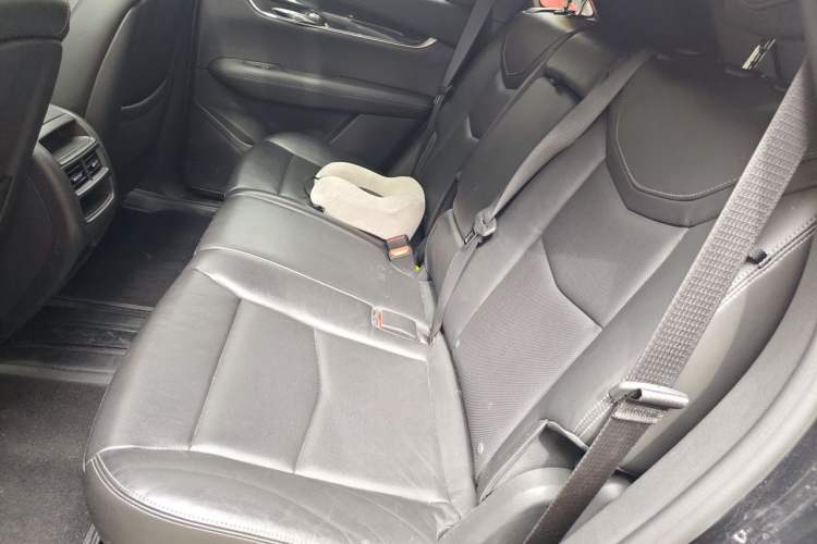 Used Cadillac XT5 2020 Revised Version 28T Luxury Edition Left Rear Seat