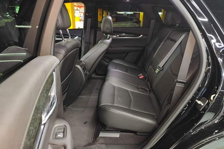 Used Cadillac XT5 2020 Revised Version 28T Luxury Edition Left Rear Seat