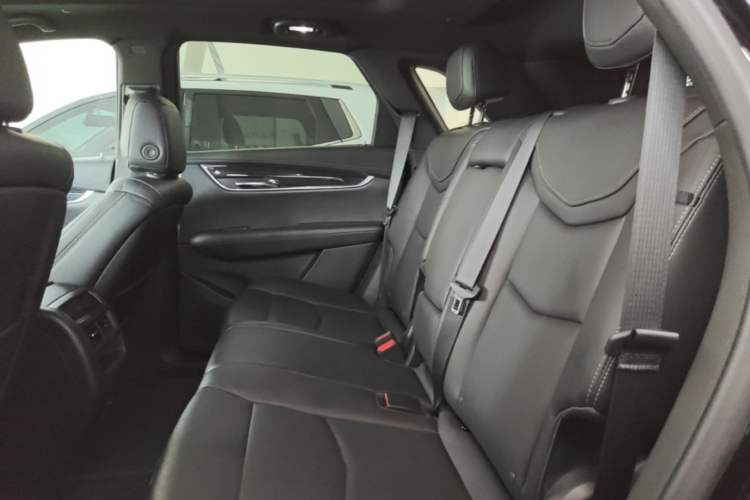 Used Cadillac XT5 2020 Revised Version 28T Luxury Edition Left Rear Seat