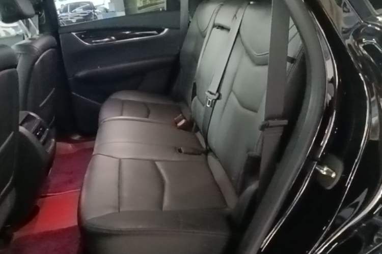 Used Cadillac XT5 2020 Revised Version 28T Luxury Edition Left Rear Seat
