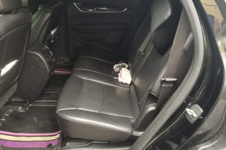 Used Cadillac XT5 2020 Revised Version 28T Luxury Edition Left Rear Seat