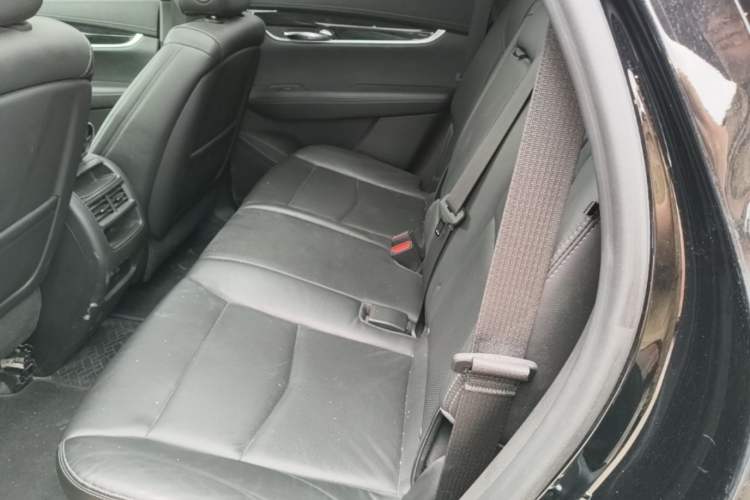 Used Cadillac XT5 2020 Revised Version 28T Four-Wheel Drive Luxury Edition Left Rear Seat