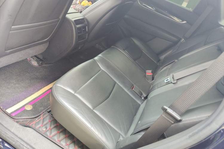 Used Cadillac XT5 2020 Revised Version 28T Luxury Edition Left Rear Seat