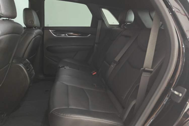 Used Cadillac XT5 2020 Revised Version 28T Luxury Edition Left Rear Seat
