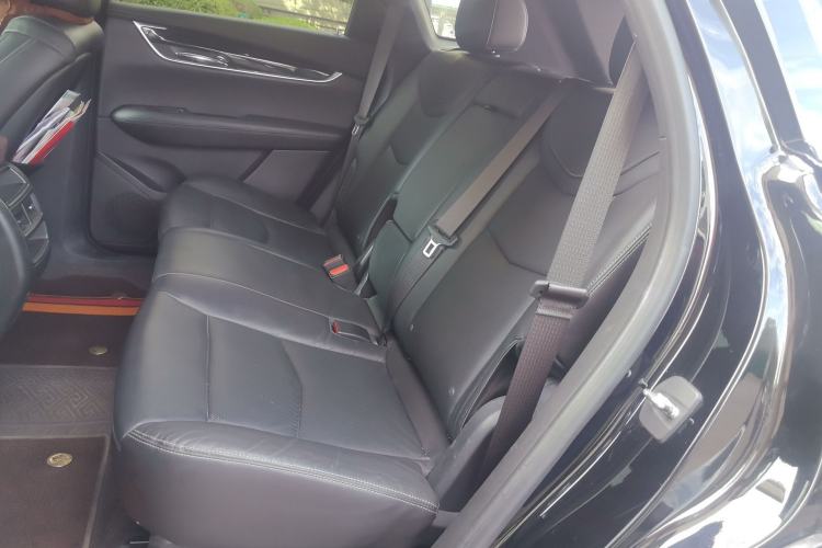Used Cadillac XT5 2020 28T Four-Wheel Drive Tech Version Left Rear Seat