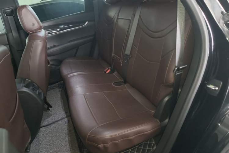 Used Cadillac XT5 2020 Revised Version 28T Luxury Edition Left Rear Seat