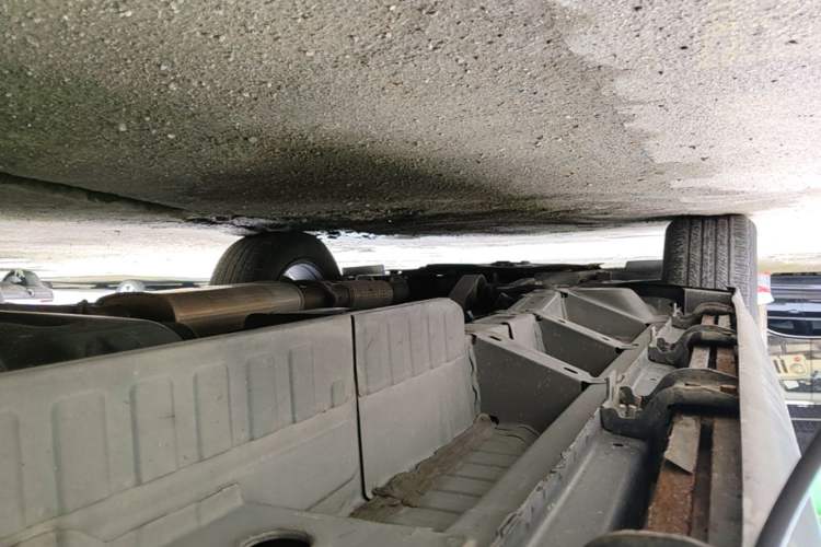 Used Cadillac XT5 2020 28T Luxury Version Left Side Sill