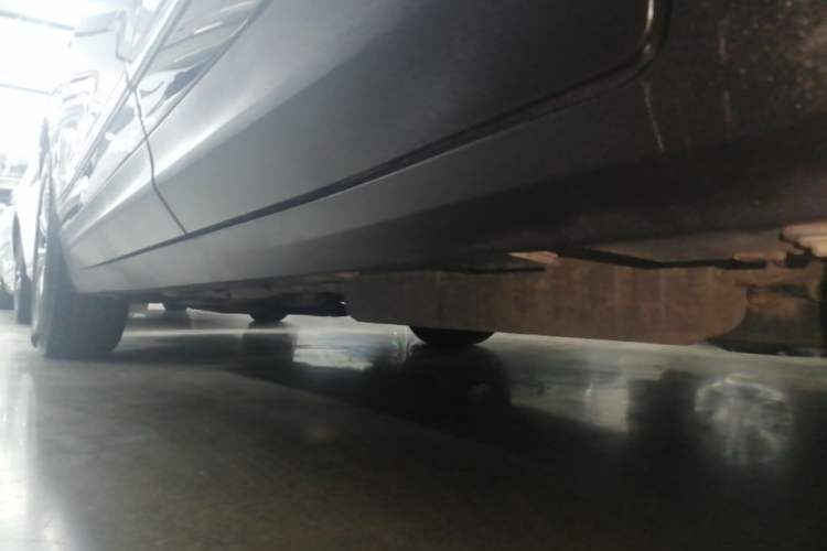 Used Cadillac XT5 2020 Revised Version 28T Four-Wheel Drive Luxury Edition Left Side Sill