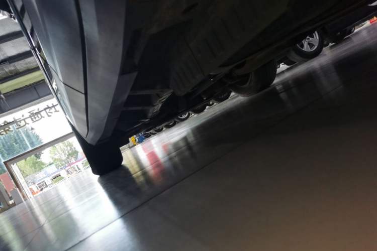Used Cadillac XT5 2020 28T Four-Wheel Drive Luxury Version Left Side Sill