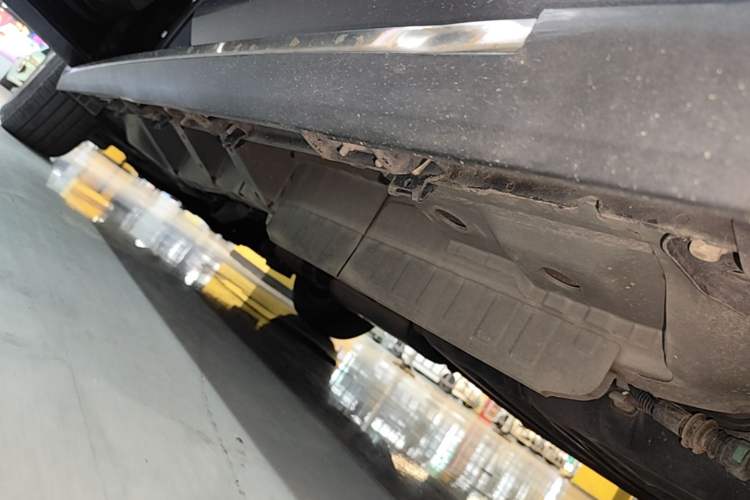 Used Cadillac XT5 2020 Revised Version 28T Luxury Edition Left Side Sill