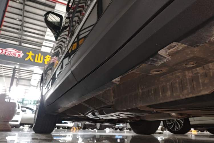 Used Cadillac XT5 2020 Revised Version 28T Four-Wheel Drive Luxury Edition Left Side Sill